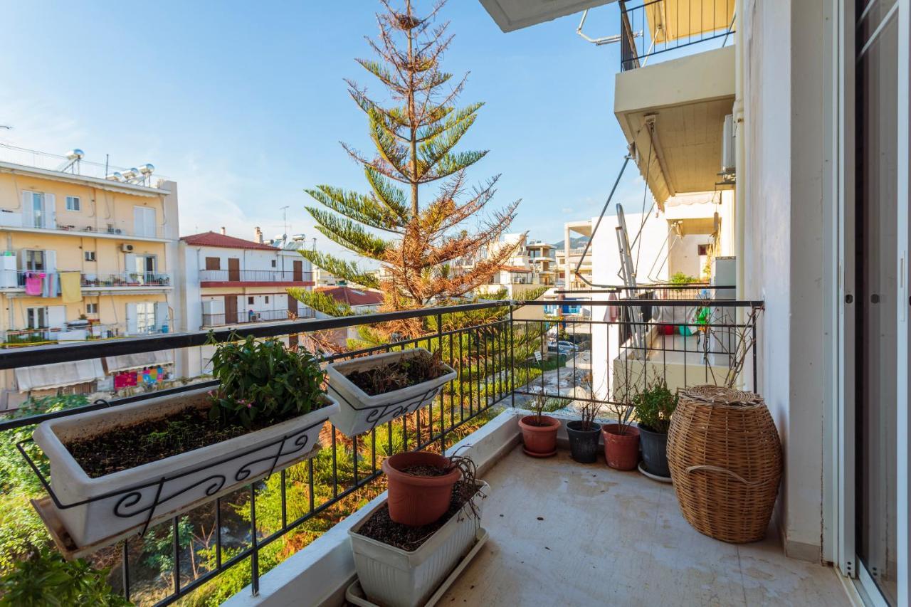 Bright Comfy Flat Near The Beach & The City Center Kalamáta Eksteriør bilde